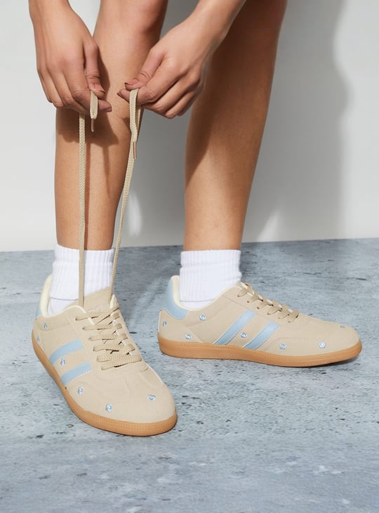 GINGER Floral Embroidered Sneakers