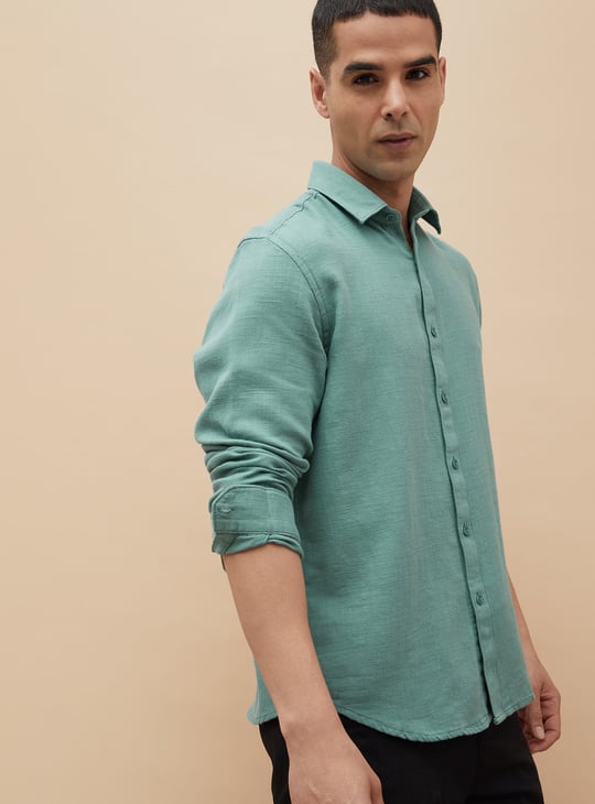 CODE UNWIND Textured Regular Fit Shirt