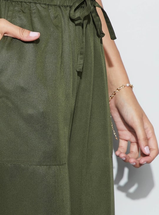 FAME FOREVER Drawstring Mid-Rise Trousers