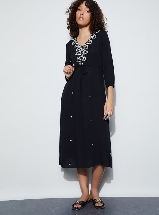FAME FOREVER Embroidered Fit & Flare Dress | Black