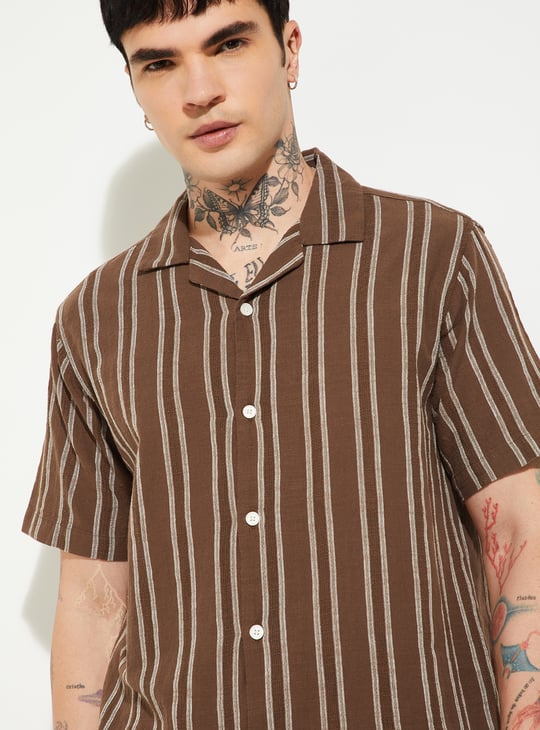 URB_N Men Striped Regular Fit Shirt