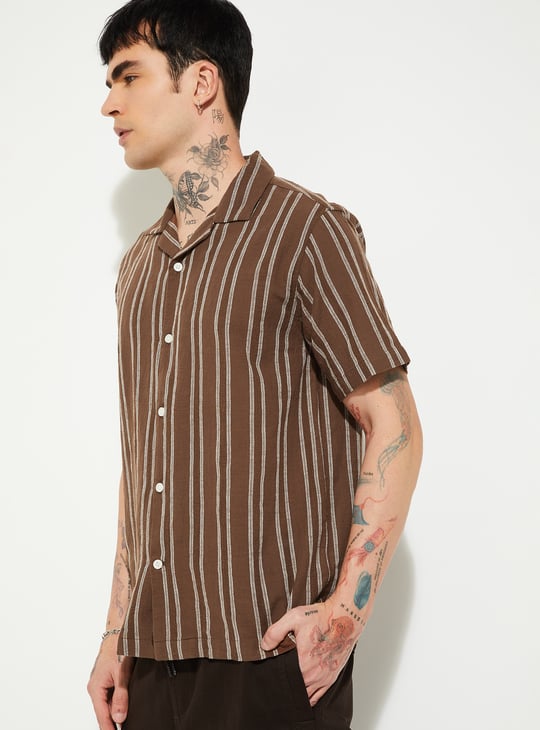 URB_N Men Striped Regular Fit Shirt
