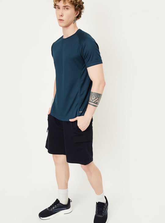 Men Slim Fit Solid Athleisure T-shirt