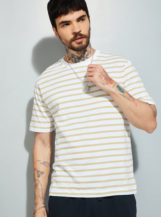 URB_N Men Striped T-shirt