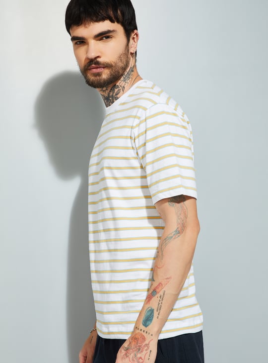 URB_N Men Striped T-shirt