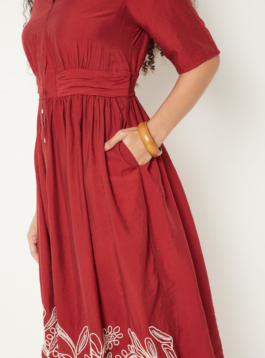 kalki red dress KALKI Fashion na Instagramie: 'The Rosette Rendezvous' with Malaika Arora  Ruling the runway with her timeless beauty and grace for @kalkifashion  #ss19 collection