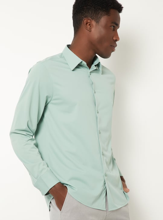 Men Solid Slim Fit Formal Shirt