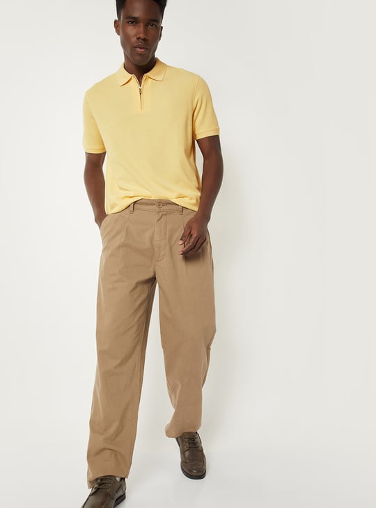 Men Solid Zipper Polo T-shirt