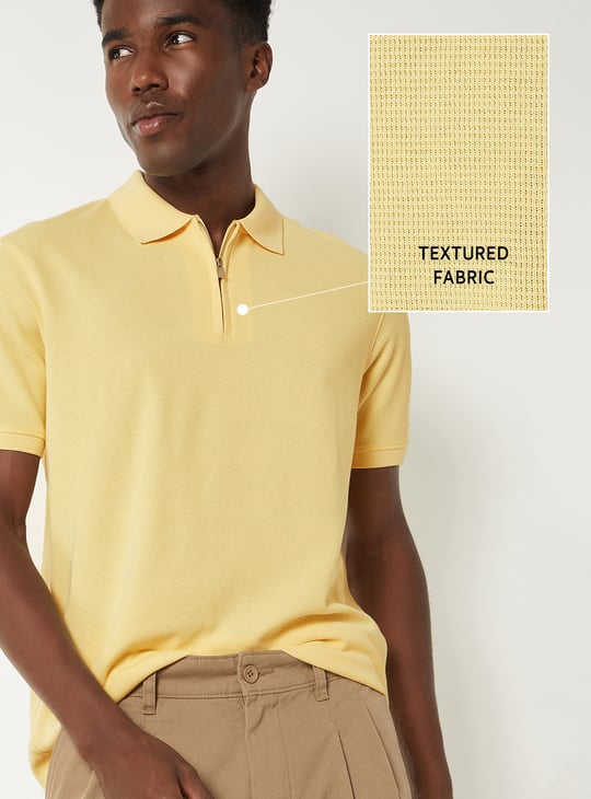 Men Solid Zipper Polo T-shirt
