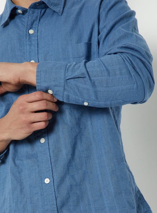 Men Regular Fit Solid Shirt