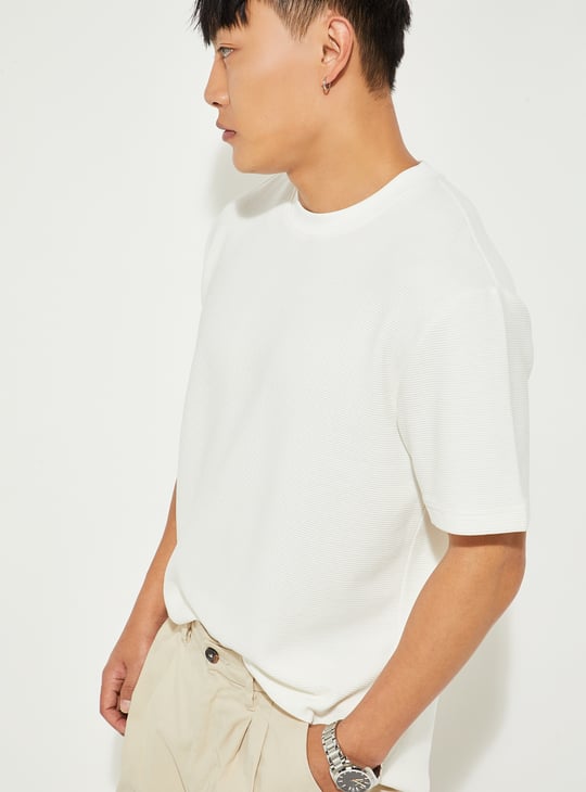 Men Textured T-shirt