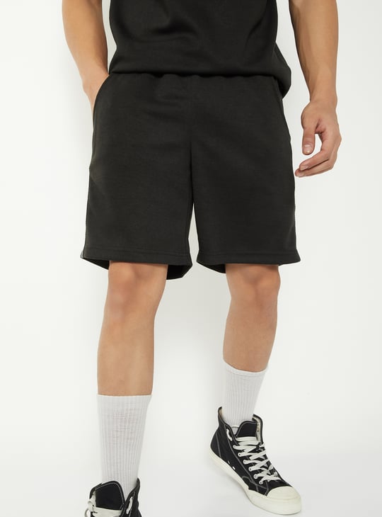 Men Striped Taping Sports Shorts