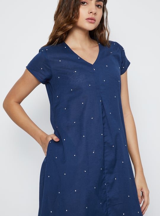 Women Embroidered Asymmetric Hem Dress