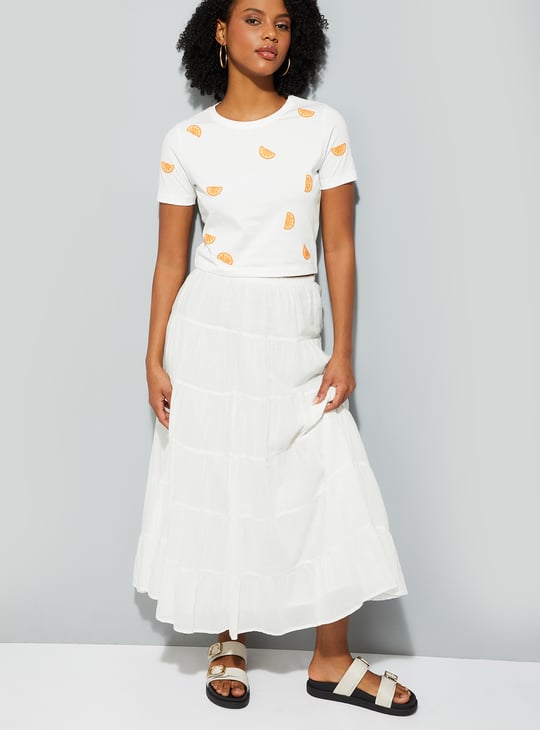 URB_N Women Embroidered T-shirt