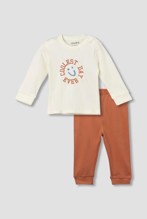 Juniors Printed T-shirt with Pyjamas Set