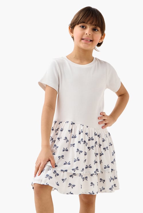 Juniors Bow Print Drop Waist Dress with Short Sleeves