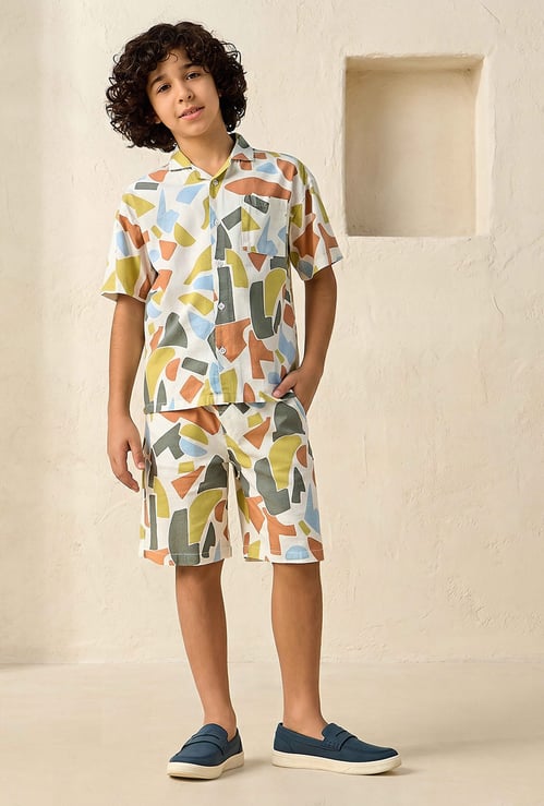 Juniors Abstract Print Shirt and Shorts Set