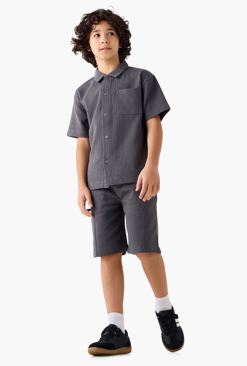 Juniors Textured Shirt and Shorts Set