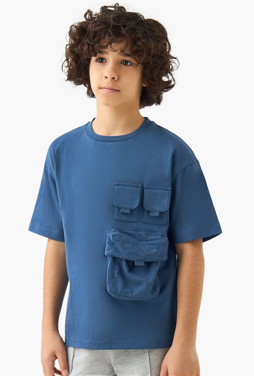 Juniors Solid T-shirt with Pockets