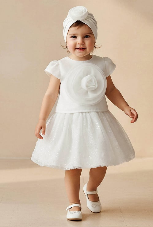 Juniors Applique Detail Top and Skirt with Turban Beanie
