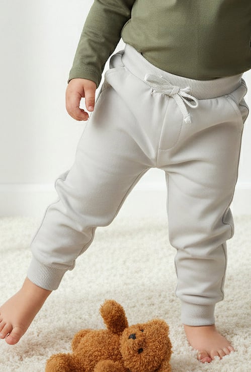 Juniors Solid Joggers with Drawstring Waistband