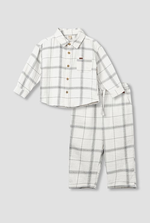 Giggles Checked Shirt And Pants Set