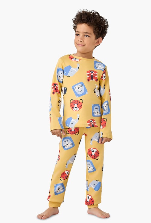 Juniors Animal Print T-shirt And Joggers Set