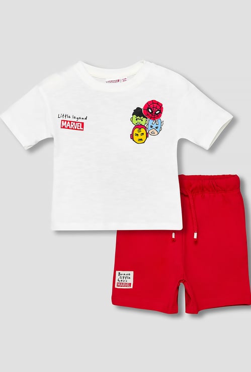 Juniors Avengers Print T-shirt and Shorts Set