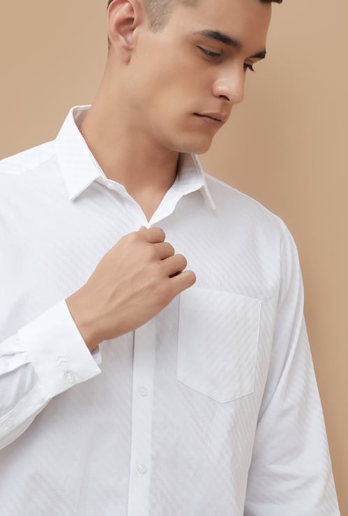 CODE Patterned Slim Fit Formal Shirt