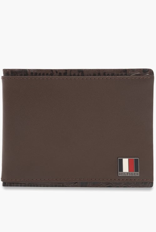 TOMMY HILFIGER Leather Bi-Fold Wallet with Embossed Trim