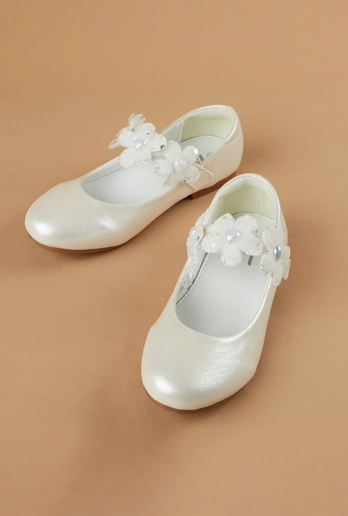 FAME FOREVER Girls Floral Applique Ballerinas