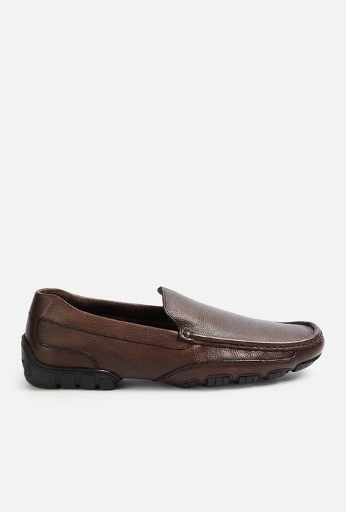 HUSH PUPPIES Solid Slip-Ons