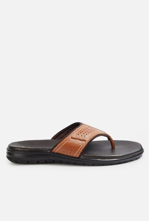 HUSH PUPPIES Solid Sandals