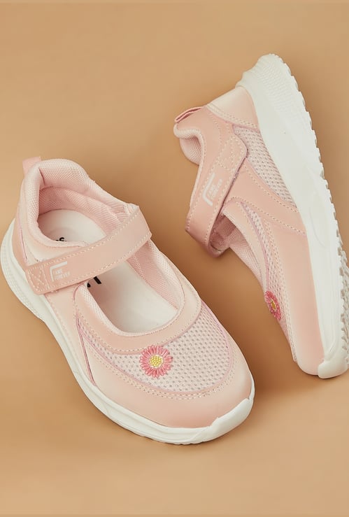 FAME FOREVER Girls Floral Applique Shoes