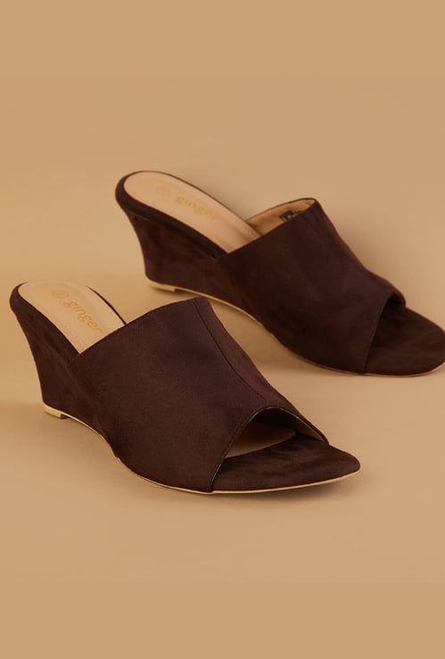 GINGER Faux Suede Wedges
