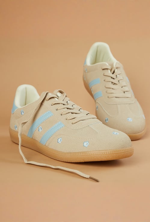 GINGER Floral Embroidered Sneakers