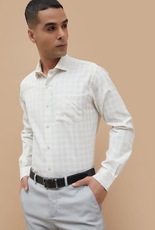 CODE Checked Regular Fit Formal Shirt