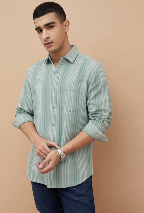 FAME FOREVER Striped Smart Fit Shirt