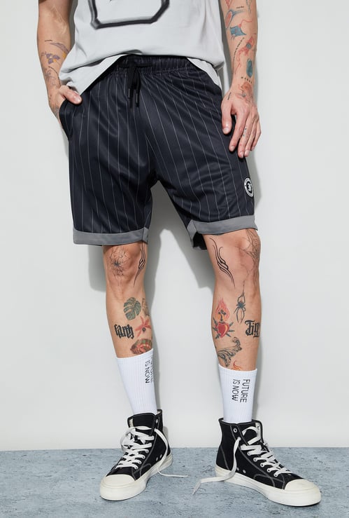 FAME FOREVER Striped Shorts