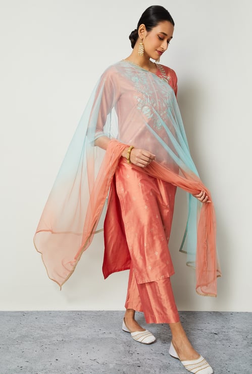 MELANGE Embroidered Kurta Set