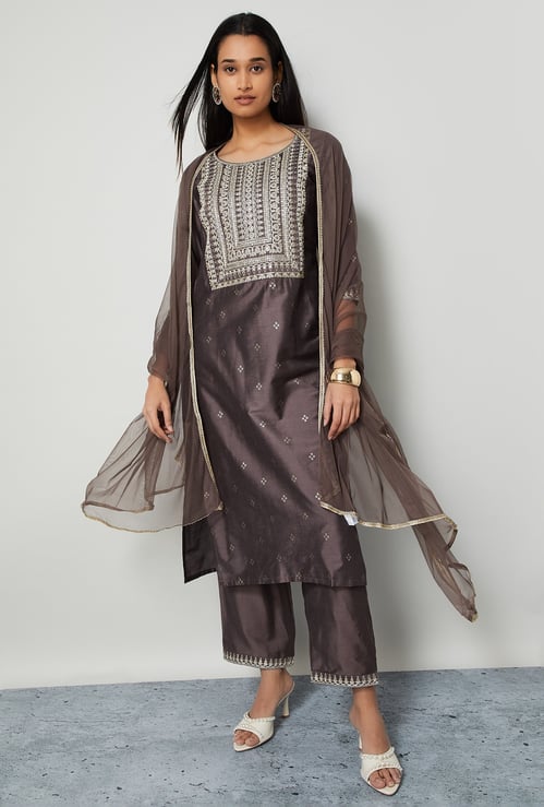 MELANGE Embroidered Straight Kurta Set