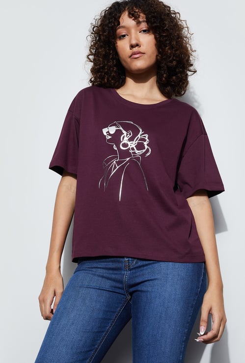 FAME FOREVER Graphic Print T-shirt