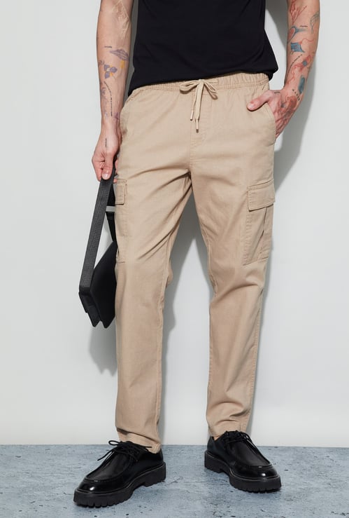 FAME FOREVER Solid Regular Fit Cargos