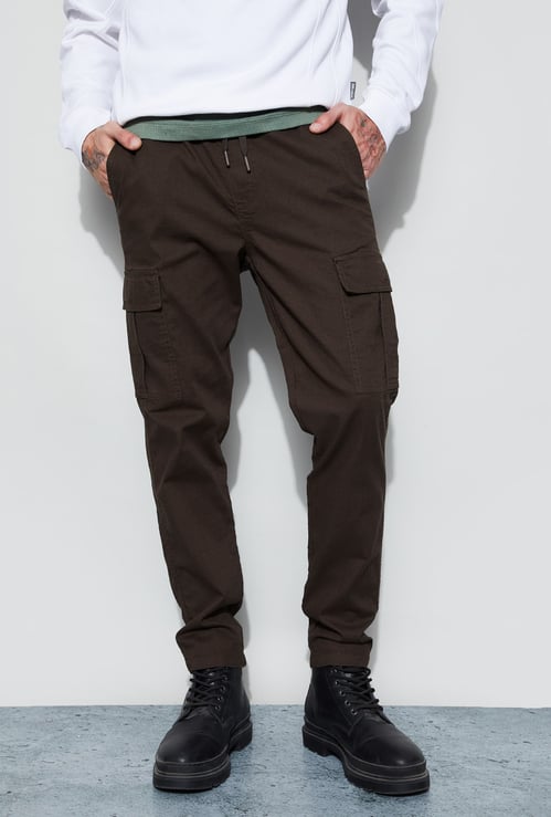 FAME FOREVER Solid Regular Fit Cargos
