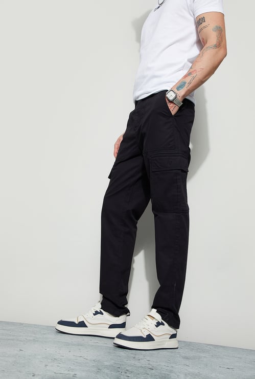 FAME FOREVER Solid Regular Fit Cargos