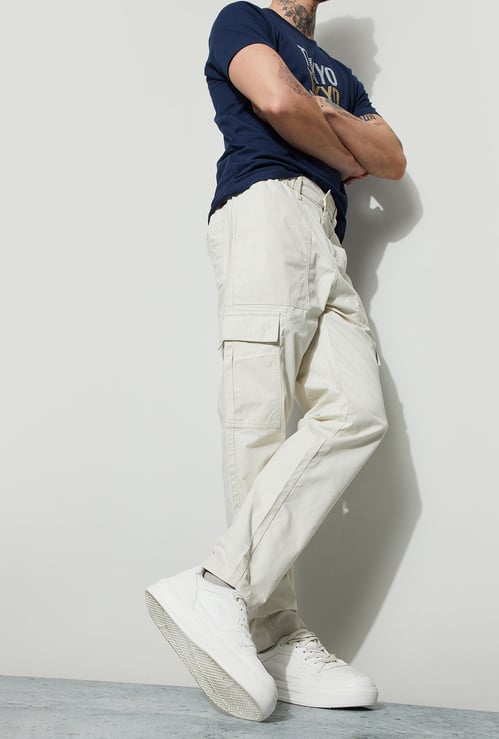 FAME FOREVER Solid Regular Fit Cargos