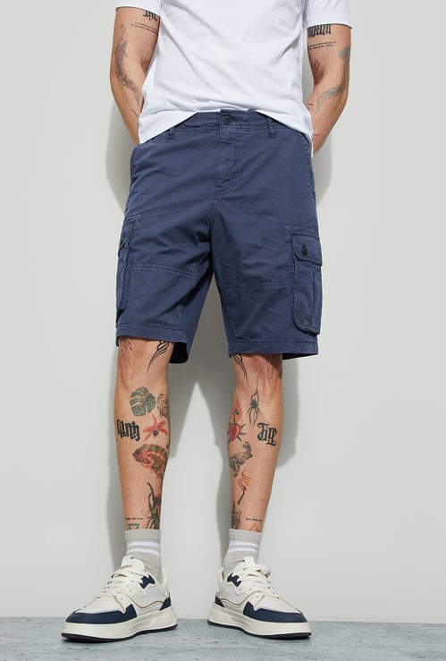 FAME FOREVER Solid Cargo Shorts