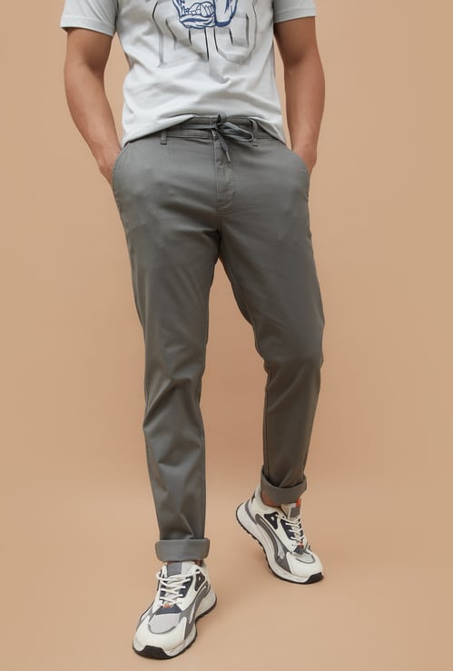 FAME FOREVER Solid Slim Tapered Trousers