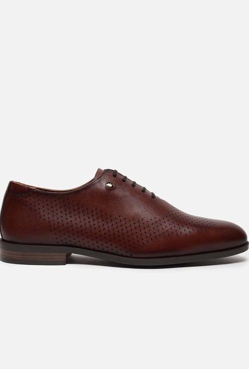 LOUIS PHILIPPE Textured Oxford Shoes