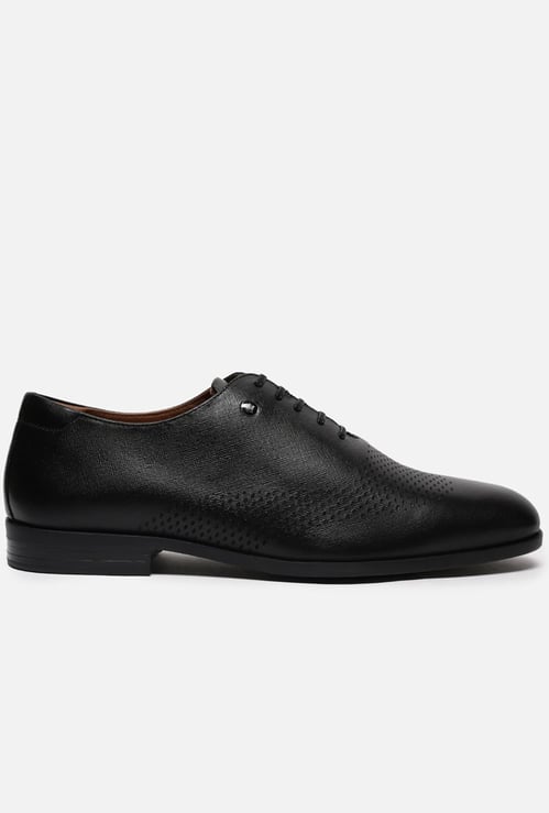 LOUIS PHILIPPE Textured Oxford Shoes